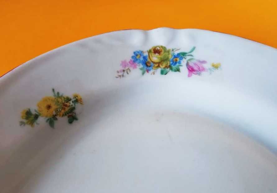 Две големи порцеланови плата с маркировка KNP * "Китка"-Нови Пазар