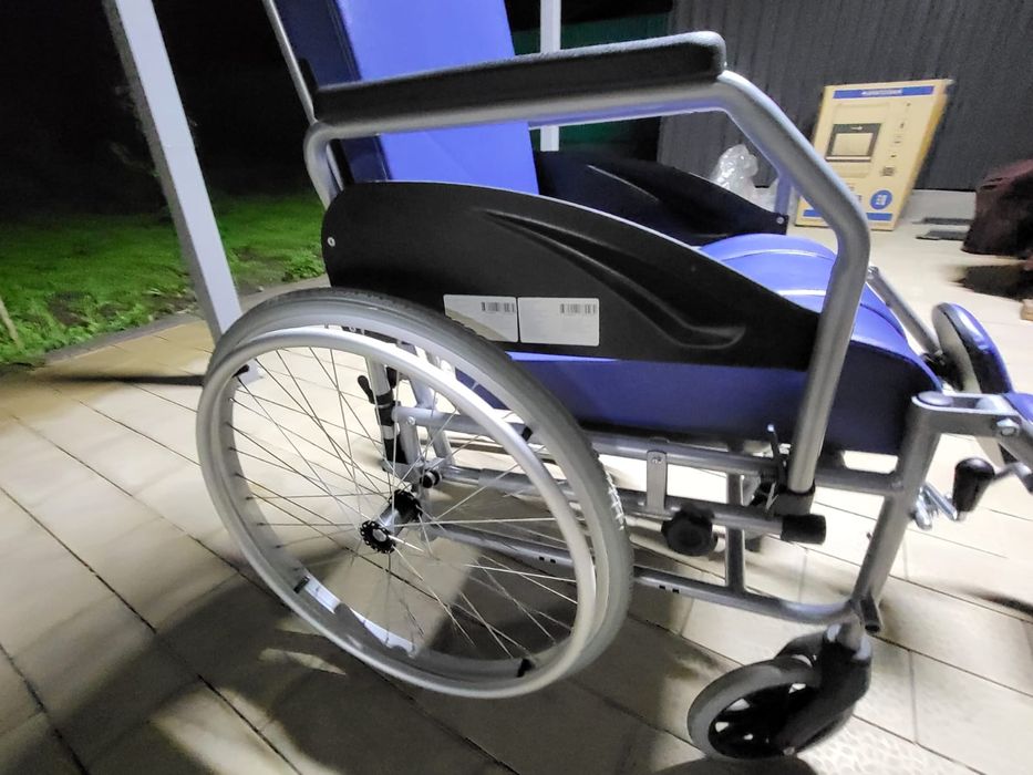 Инвалидное кресло