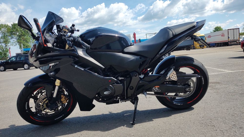 Vând Honda cbr 600f