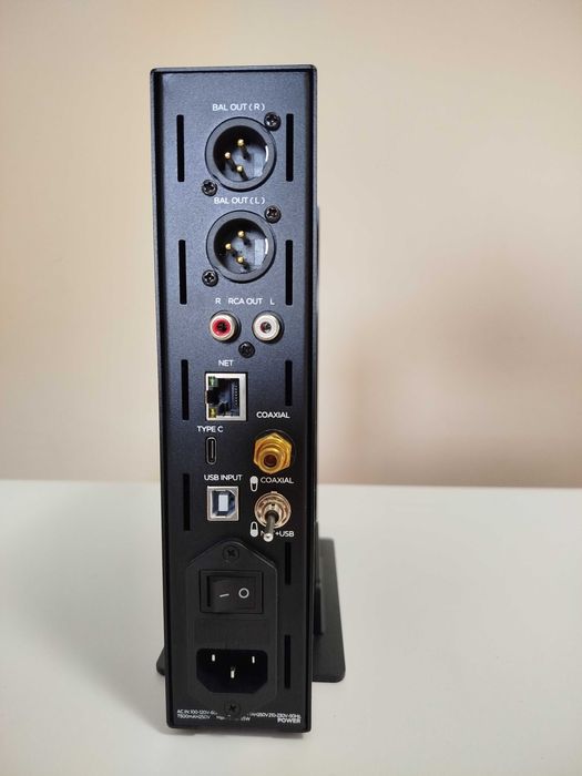 Hifiman EF499 - DAC R2R si amplificator de casti