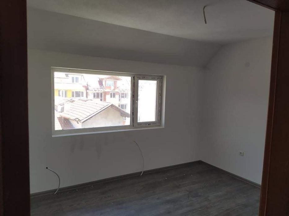 Продава се Тристаен апартамент в Гоце Делчев - 70 кв.м за 1429 €/кв.м - Снимка #2