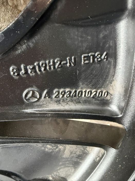 4бр. Зимни гуми Pirelli с джанти за Mercedes