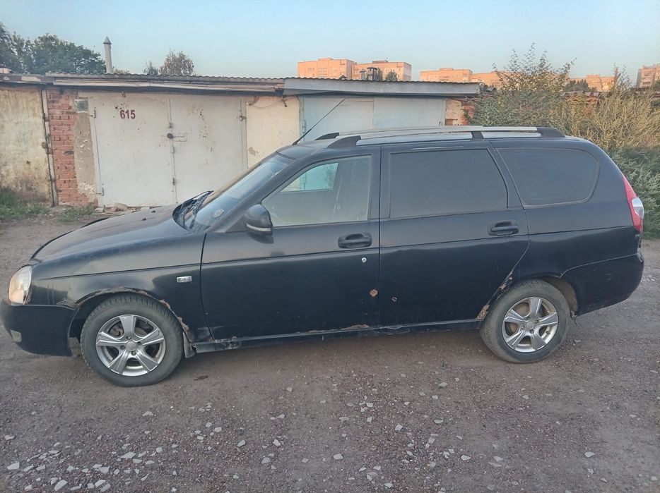 Продам Приору универсал, бензин , 126 движок