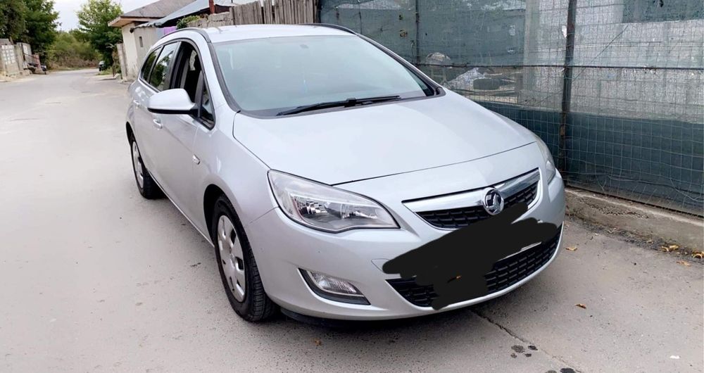 Dezmembrez astra j
