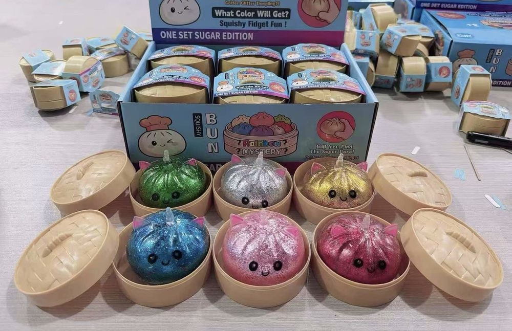 Дъмплинг скуиши с брокат еднорог, Dumpling Squishy glitter