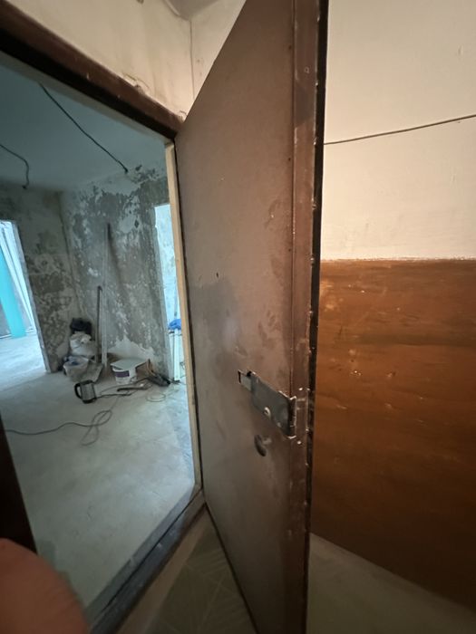 Дверь металлическая