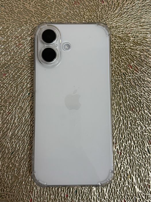 Продам Iphone 17