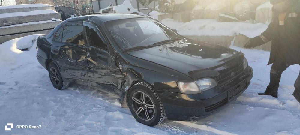 Тойота Карина е по запчастям