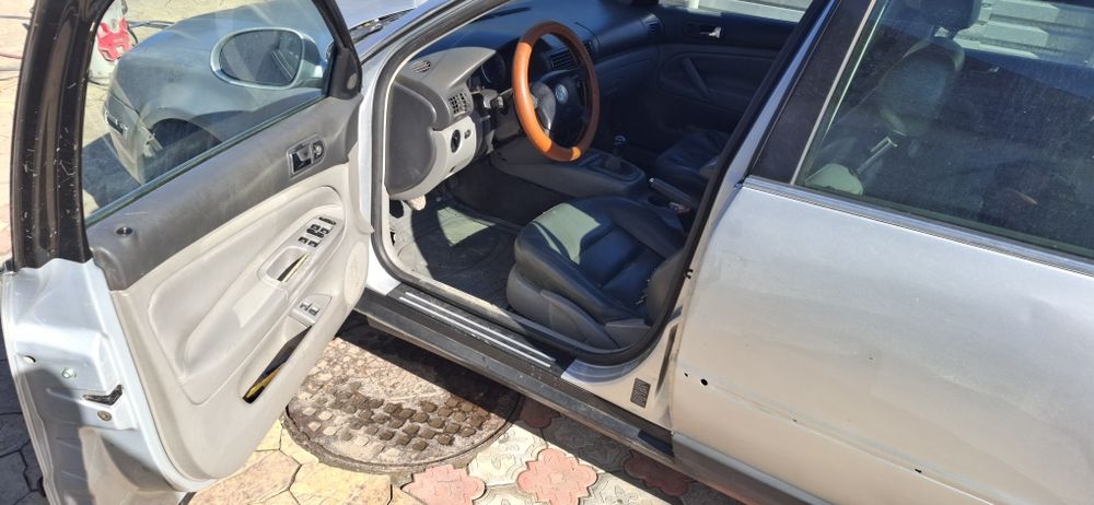 Passat B5 plus 2004 года.