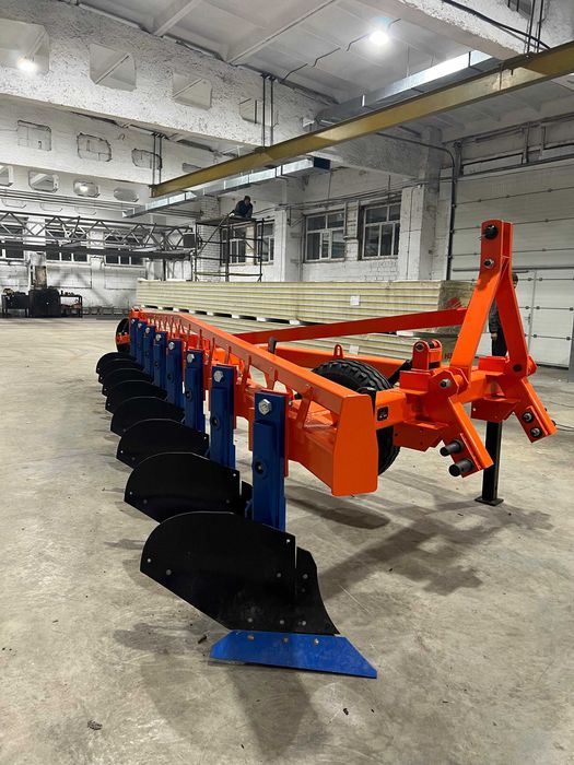 Плуг навесной усиленный ПНУ-8*40