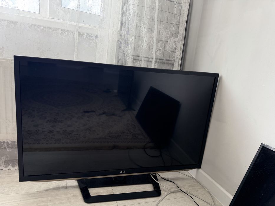 Продам телевизор LG