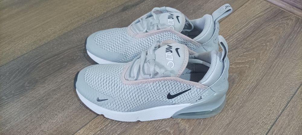 Детски маратонки Nike air max 270