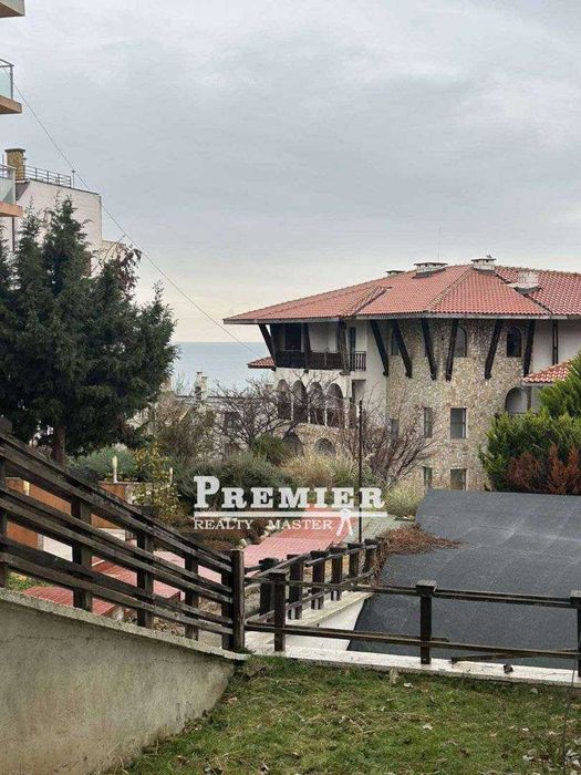 Продава се Двустаен апартамент в Свети Влас - 60 кв.м за 808 €/кв.м - Снимка #1