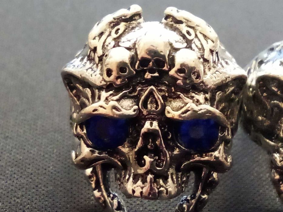 gothic пръстени с череп