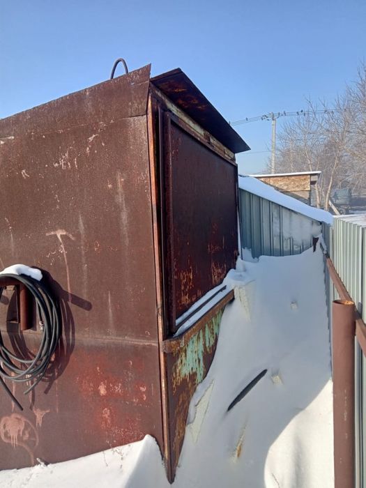 Продаю бытовку металл