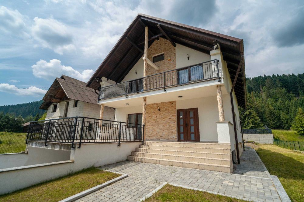 Casă nouă 2024, mobilată și utilată de vânzare – Voroneț, 400 m de Mănăstirea Voroneț