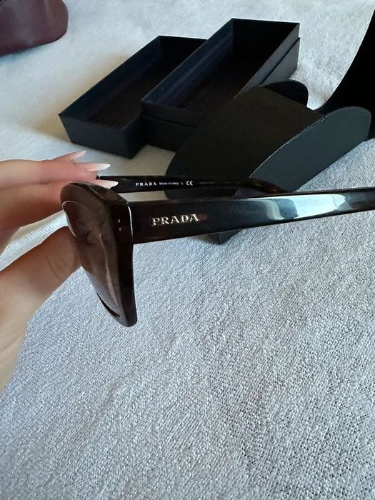 Ochelari de soare Prada