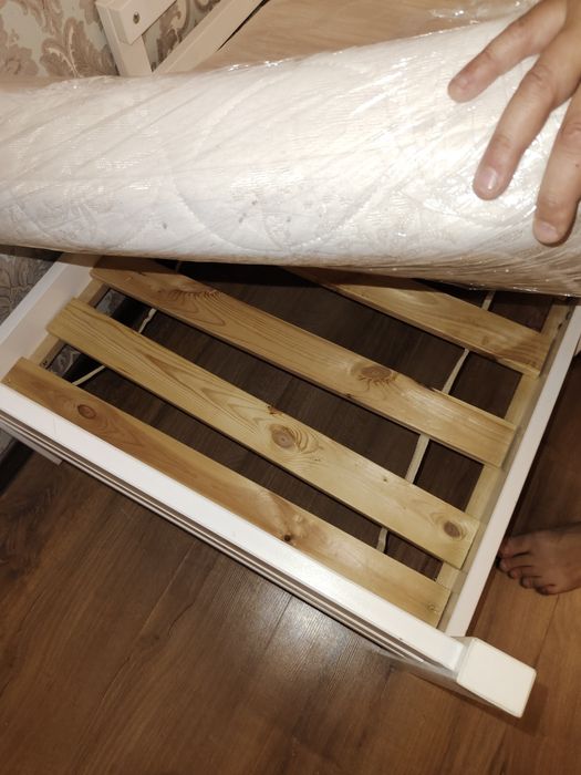 Кровать однаспальное ikea