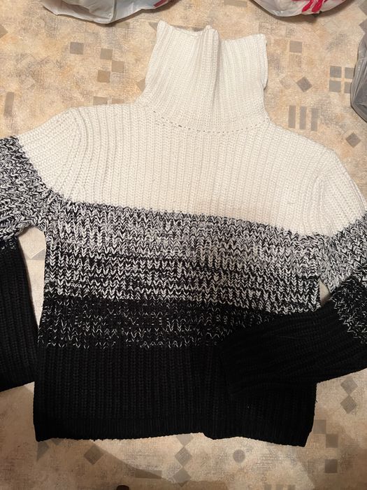 Продам теплые кофты