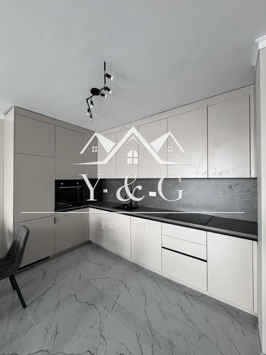 Продава се Двустаен апартамент в Пловдив, Христо Смирненски - 76 кв.м за 1894 €/кв.м - Снимка #2