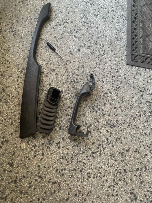 Предно стъкло, кори за врата, странично огледало за Мерцедес ВИТО 2015