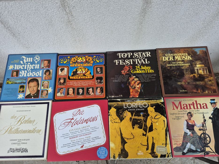 Vând 150LP Discuri Vinil colectie muzica clasica compozitori celebrii
