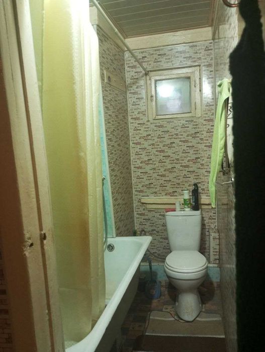 срочно продаю  сергели  3спутник 3. 2/2/2 выход на метро