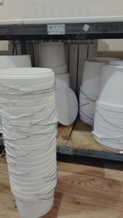 Продам ведро от майонеза