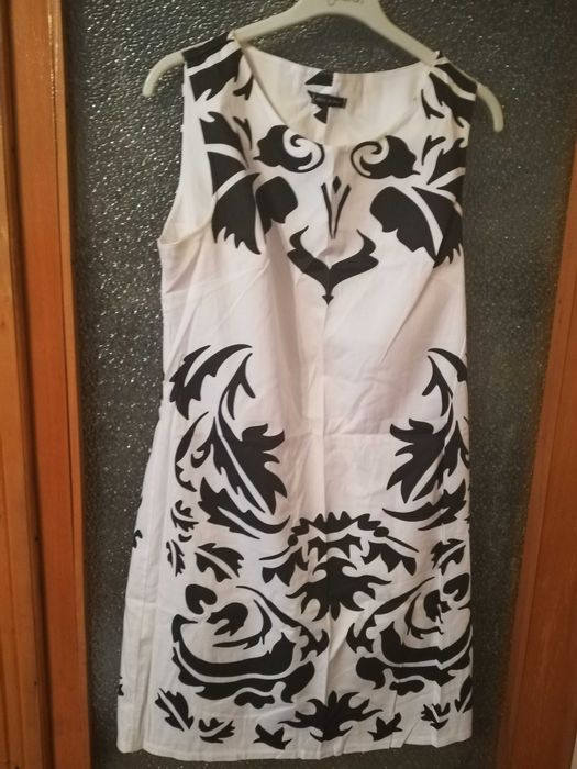 Rochie alba cu model, Marimea 42, NEGOCIABIL
