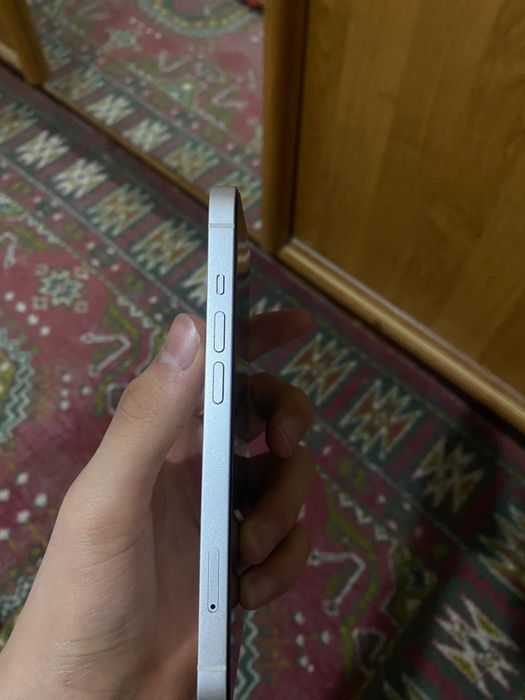 Продам iphone 13 128gb