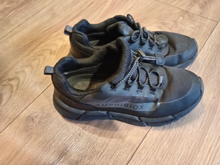 Adidași Geox mărimea 33
