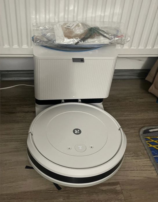 Robot de curatat iRobot Roomba Combo Essential 2