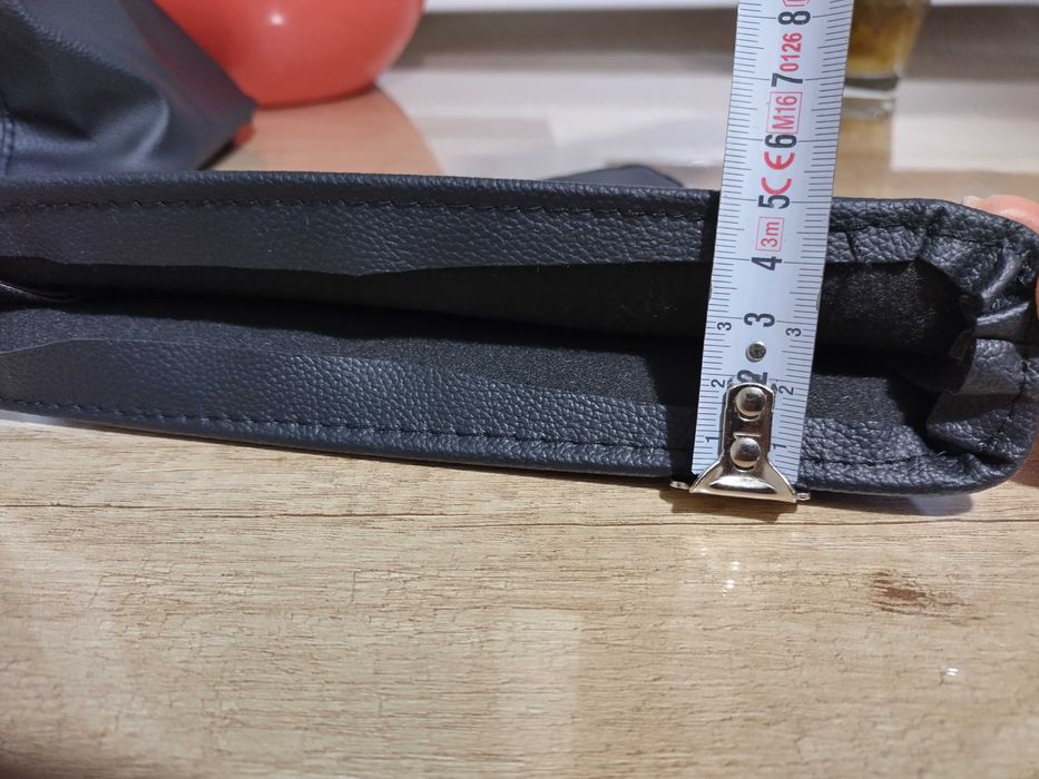 Кожух за скоростен лост и ръчна спирачка за  Тойота