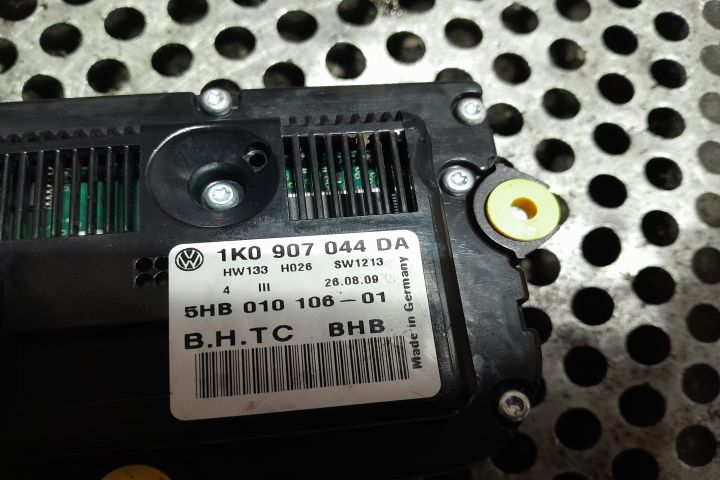Comanda clima 1K0907044DA 1K0907044DA Volkswagen VW Tiguan prima gene