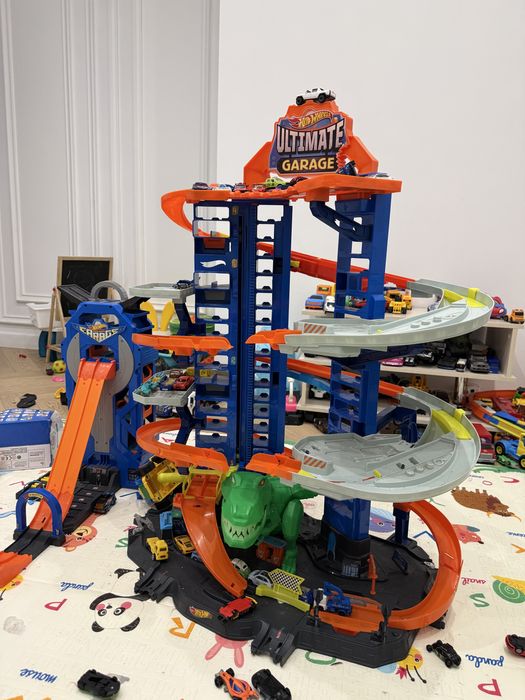 Hotwheels Ultimate garage