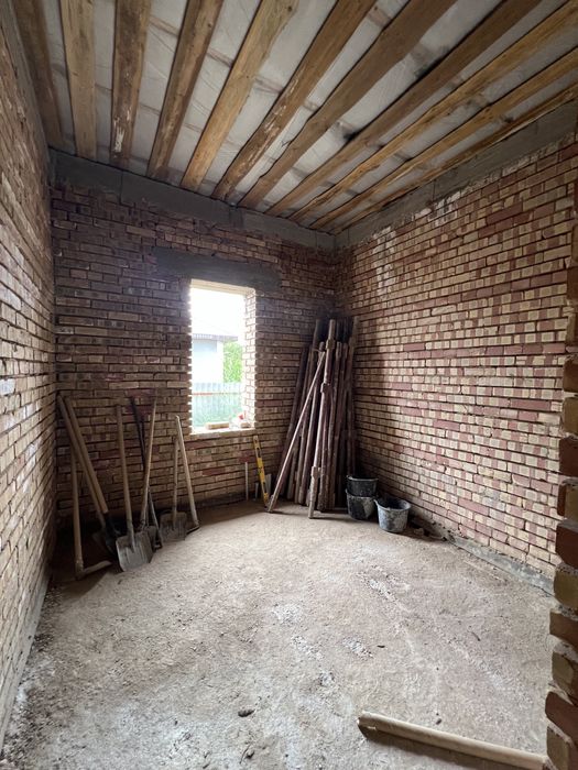 Черновой дом кирпичь