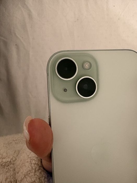 iphone 15, зелен. 128 GB