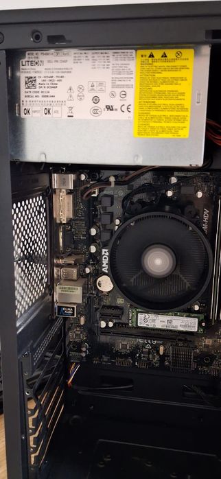 PC AMD Ryzen 3,4 GB DDR4, SSD 250 GB, Win 10