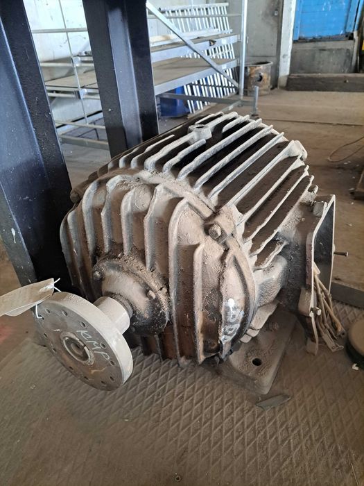 двигатели электрические б/у (Куржункуль)