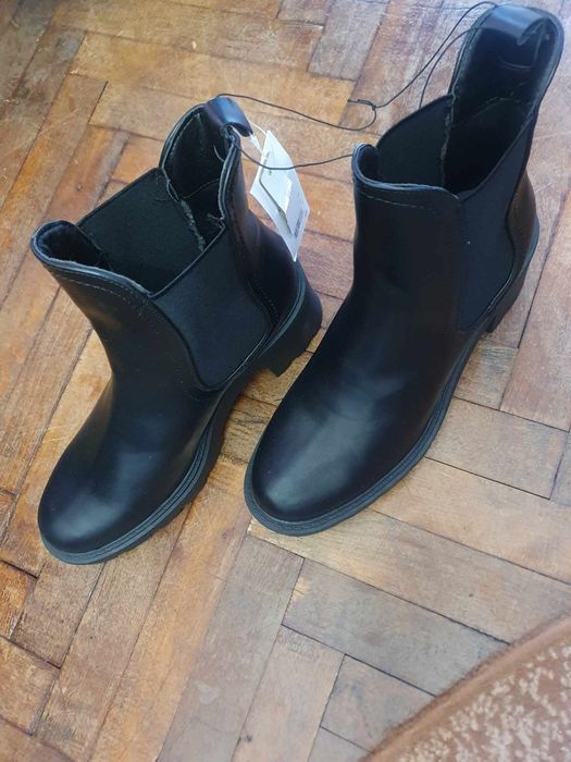 Нови Дамски боти