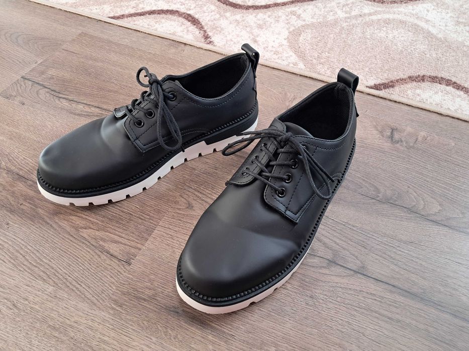 Пролетно-есенни дамски обувки