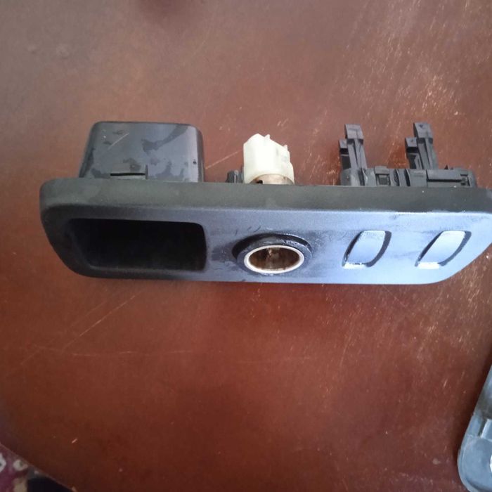 Продам запчасти на рено дастер разбор