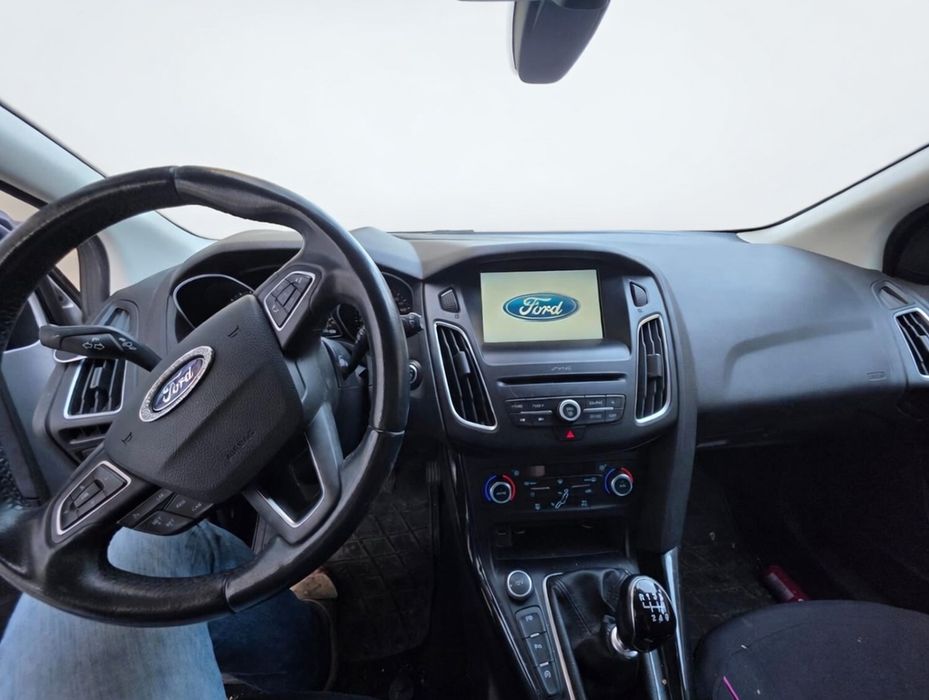 FORD Focus 2015 — imagine 9