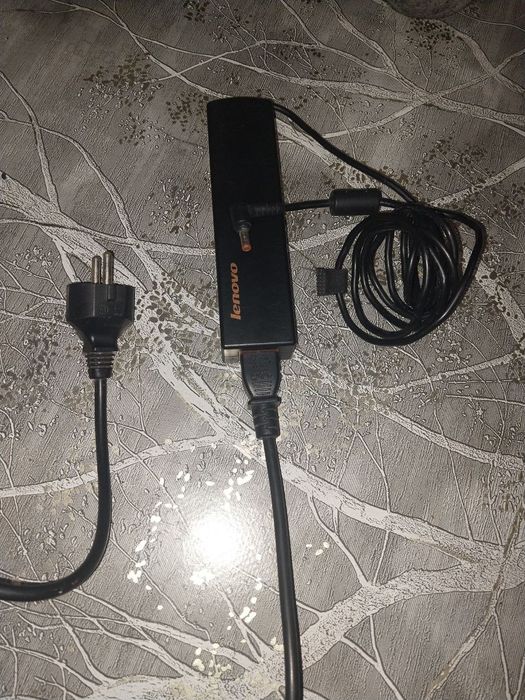 Lenovo zaryadlash uskunasi
