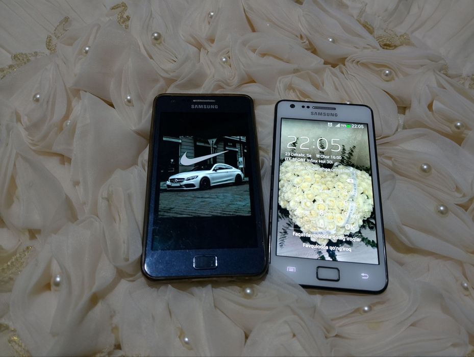 брдан иккта телефон сотилади.