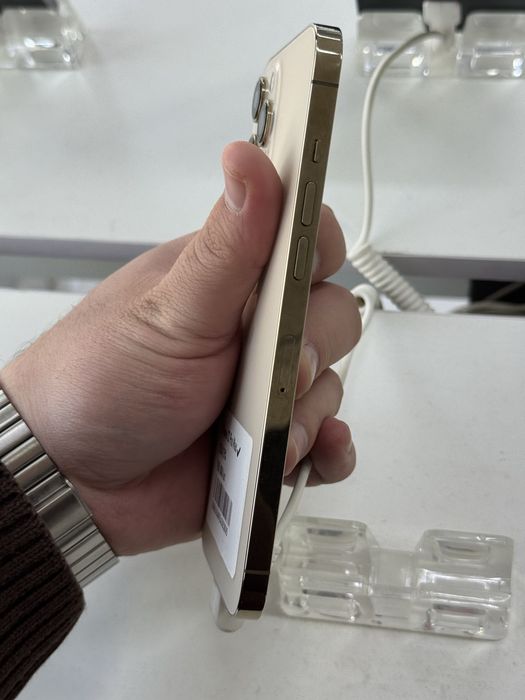 Айфон 12про макс 256гб 75%