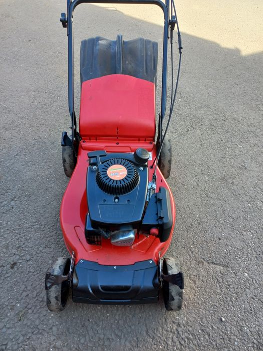 Masina tuns iarba HURICANE