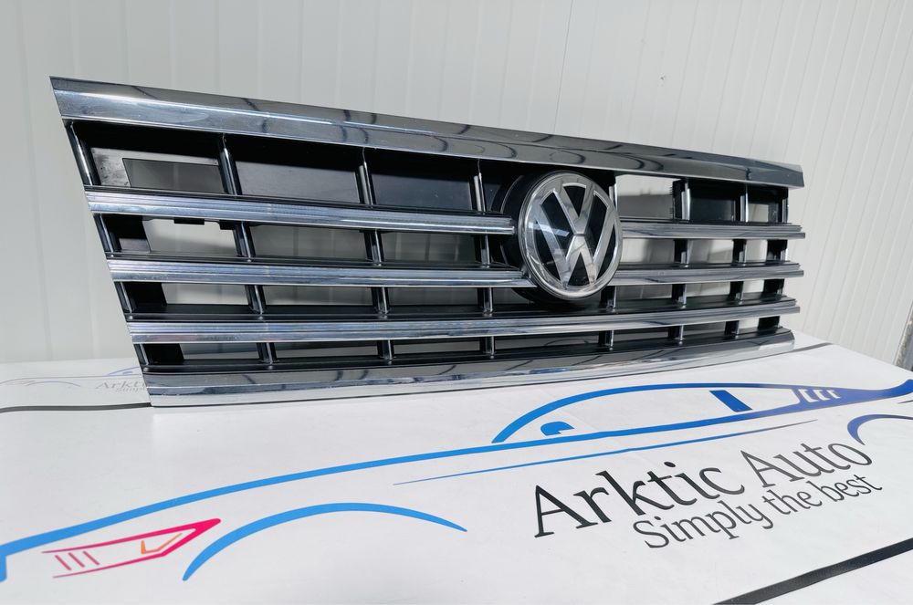 Grila radiator R Line WV Touareg dupa 2018