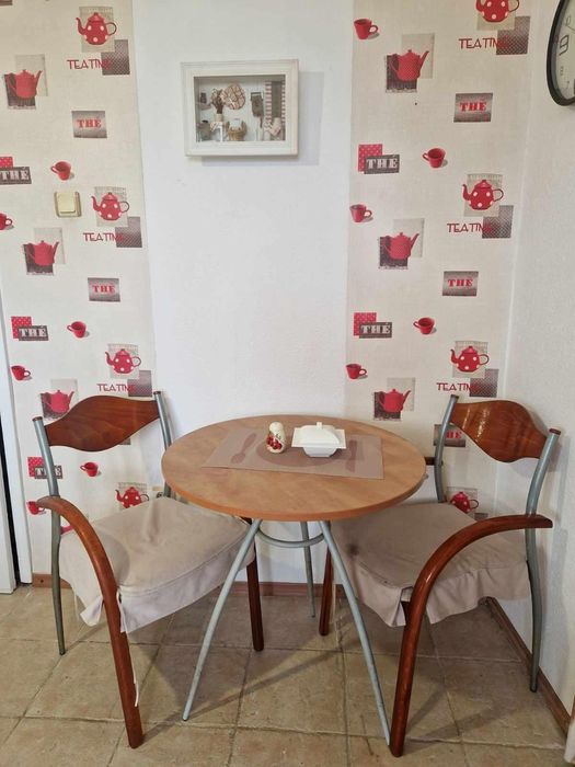 Дава се под наем Едностаен апартамент в Варна, м-т Траката - 53 кв.м за 360 € - Снимка #2