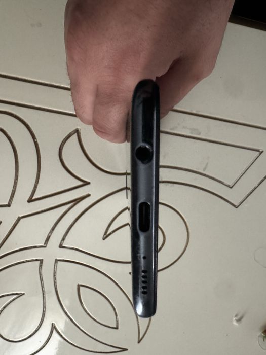 Телефон на запчасти